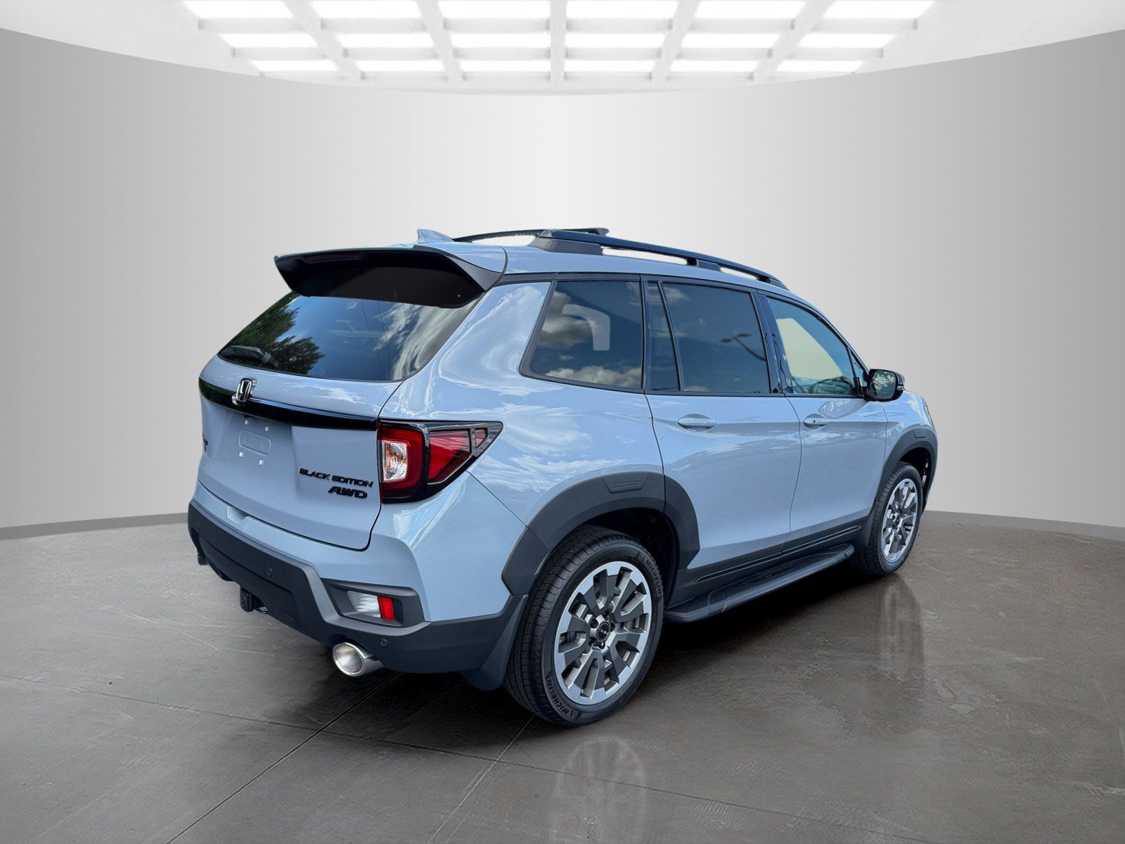Used 2025 Honda Passport Black Edition image 7