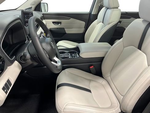New 2026 Honda Pilot Touring image 14