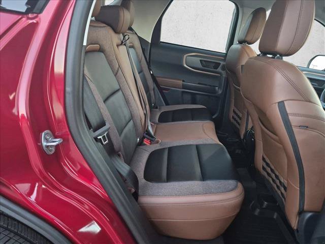Certified 2025 Ford Bronco Sport Outer Banks w/ Outer Banks Tech Package+ AWD/4WD image 20