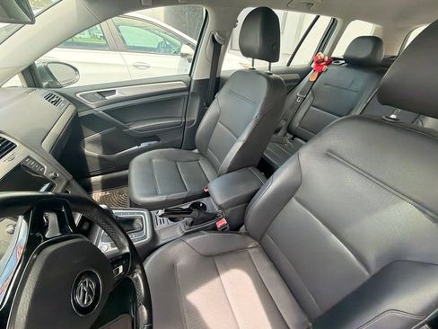 Used 2015 Volkswagen Golf TDI S FWD image 1