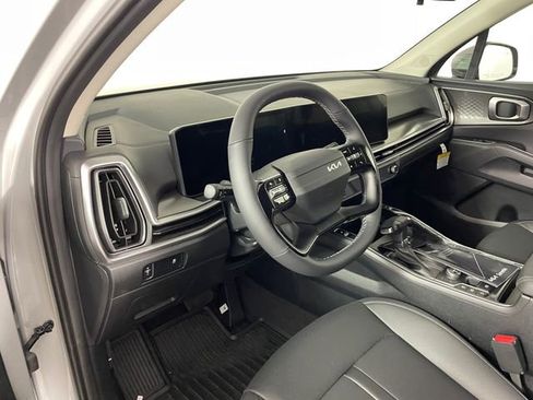 New 2026 Kia Sorento S image 2