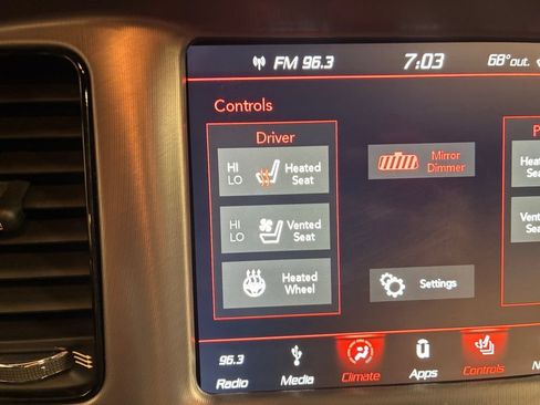 Used 2019 Dodge Charger R/T w/ Plus Group RWD image 20
