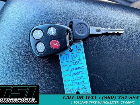 Used 2000 Chevrolet Corvette Convertible RWD image 10