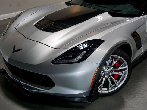 Used 2016 Chevrolet Corvette Z06 w/ 3LZ Preferred Equipment Group RWD image 87