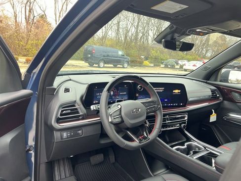 New 2026 Chevrolet Traverse RS w/ LPO, Floor Liner Package image 10