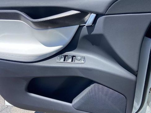 Used 2019 Tesla Model X Performance AWD/4WD image 17