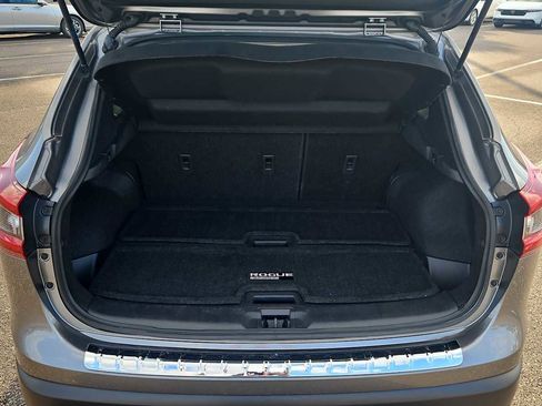 Used 2022 Nissan Rogue Sport SL image 20