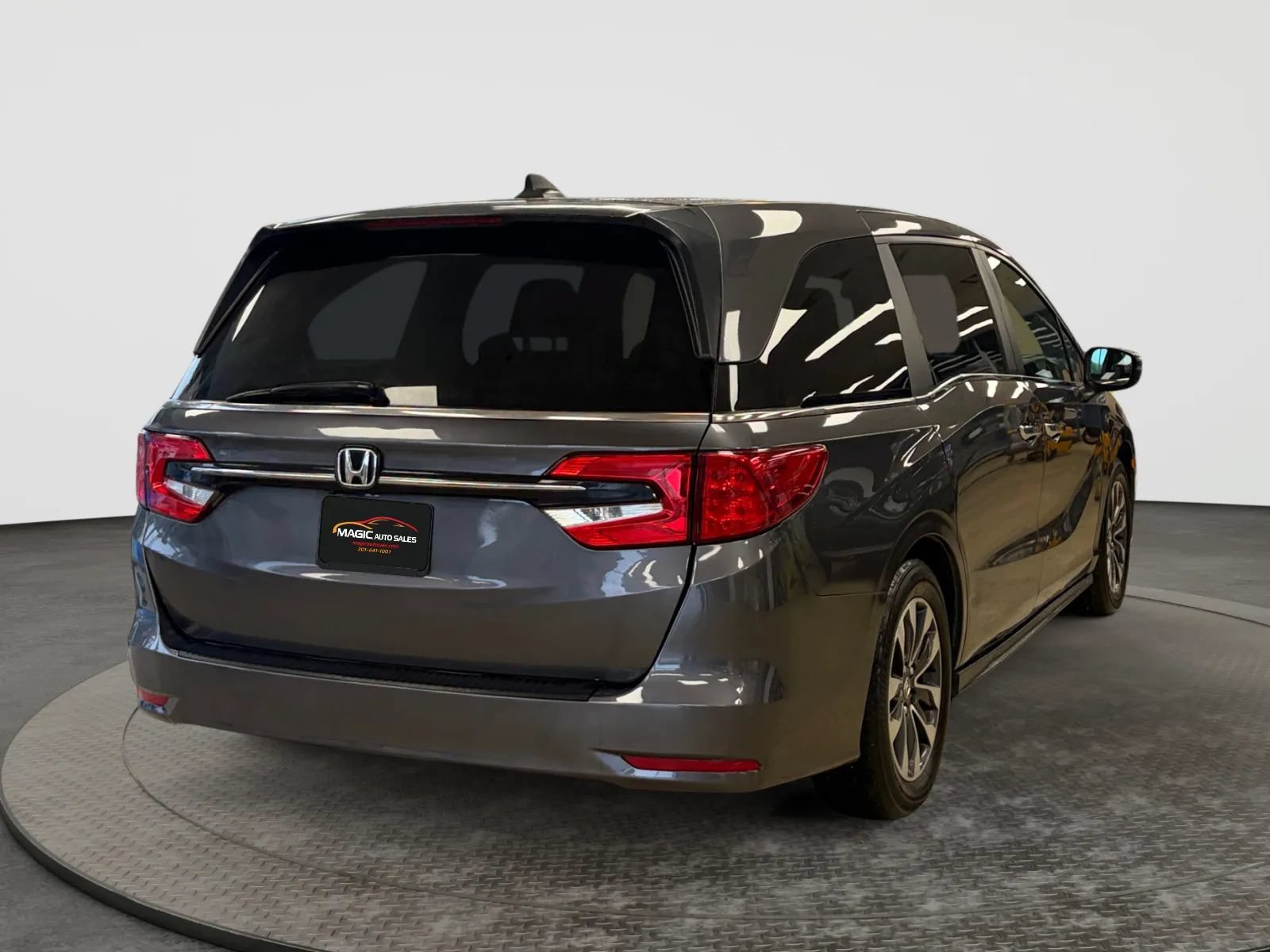 Used 2021 Honda Odyssey EX-L image 10