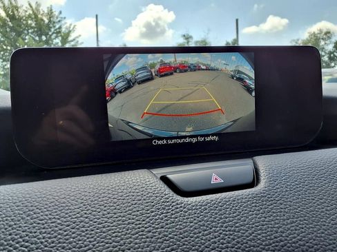 Certified 2024 MAZDA CX-90 Plug-In Hybrid w/ Preferred image 32