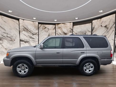 Used 2002 Toyota 4Runner SR5 image 5
