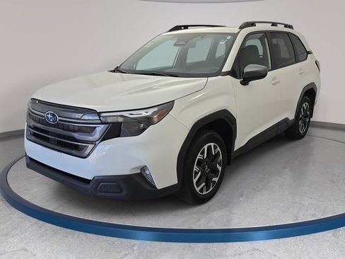 Used 2025 Subaru Forester Premium w/ Convenience Package #1 AWD/4WD image 1