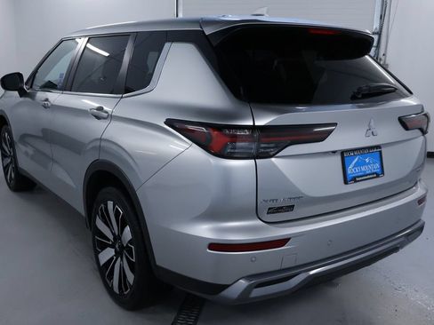 Used 2025 Mitsubishi Outlander SE AWD/4WD image 5