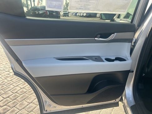 New 2025 Hyundai Palisade SE image 17