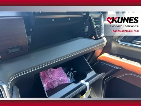 New 2026 GMC Sierra 2500 Denali Ultimate w/ LPO, Black Badging Package AWD/4WD image 30