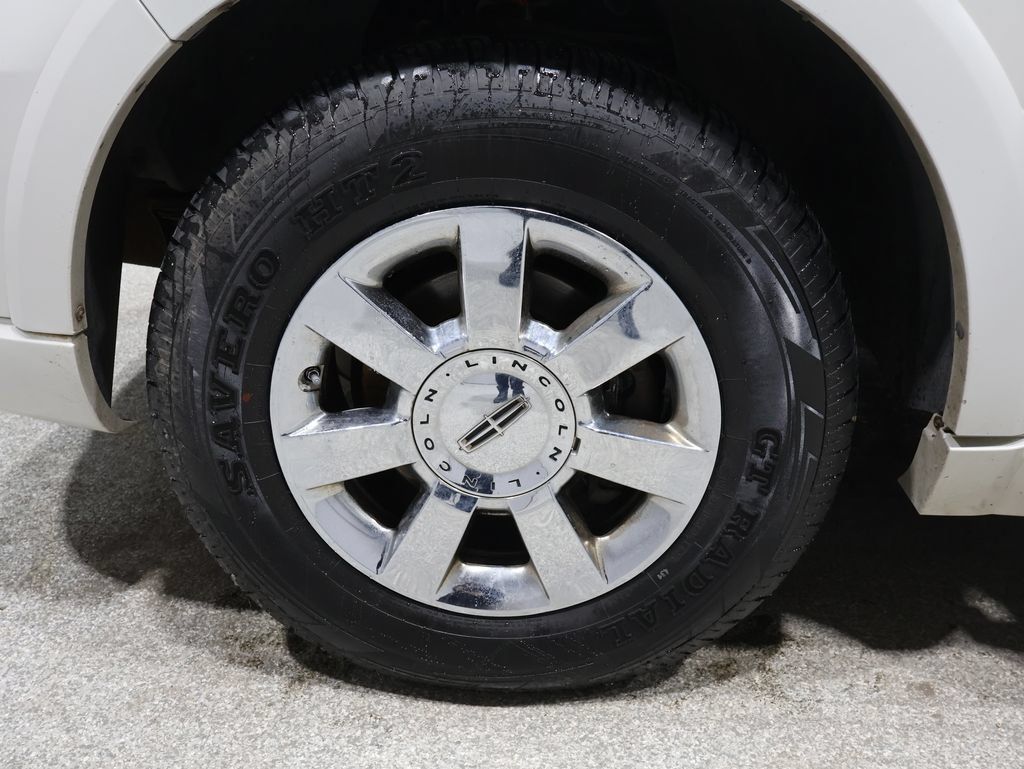 Used 2006 Lincoln Navigator Luxury AWD/4WD image 17