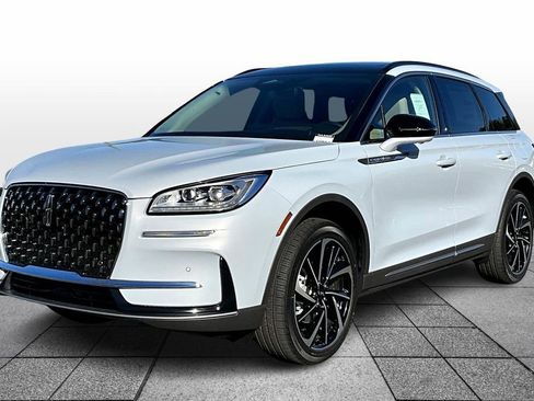 New 2026 Lincoln Corsair Reserve image 2