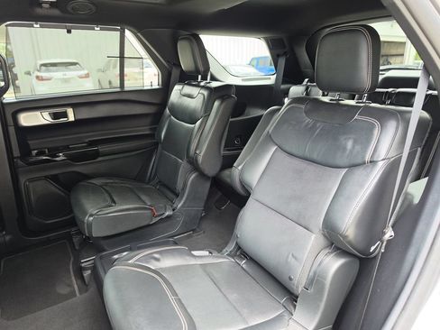 Used 2021 Ford Explorer ST w/ Equipment Group 401A AWD/4WD image 19
