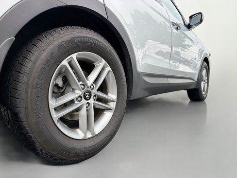 Used 2018 Hyundai Santa Fe Sport w/ 2.4L Tech Package 04 FWD image 7