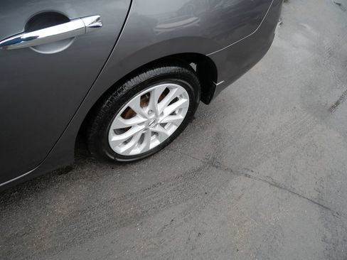 Used 2019 Nissan Sentra SV FWD image 34