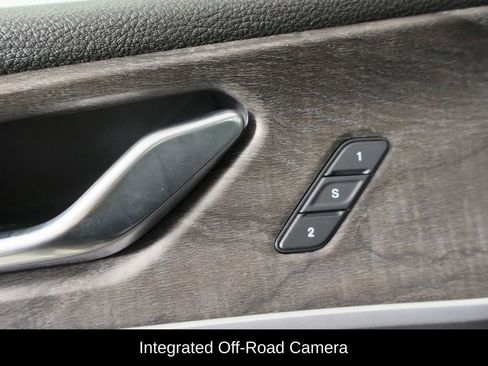 Used 2025 Jeep Grand Cherokee L Limited w/ Luxury Tech Group II image 23