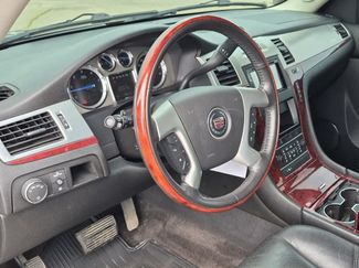 Used 2010 Cadillac Escalade Luxury AWD/4WD video 2