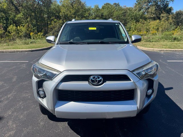Used 2016 Toyota 4Runner SR5 AWD/4WD image 8