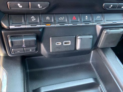 Used 2020 Chevrolet Silverado 1500 LT Trail Boss AWD/4WD image 35