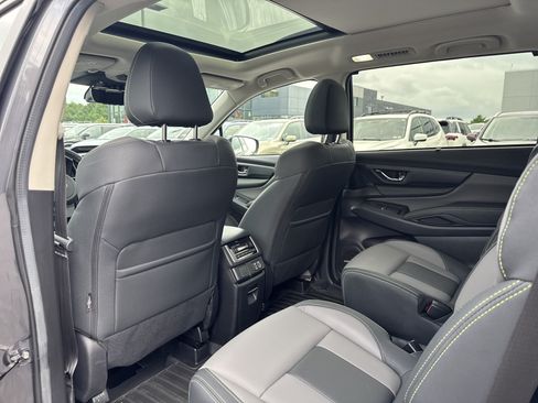 Used 2024 Subaru Ascent Onyx Edition Limited AWD/4WD image 17