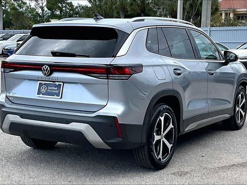 Certified 2026 Volkswagen Tiguan SE w/ Panoramic Sunroof Package FWD image 5