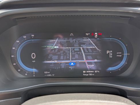 Used 2023 Volvo XC40 Recharge Ultimate w/ Protection Package Premier image 28