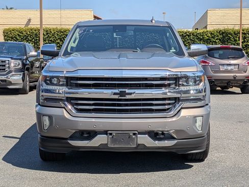 Used 2017 Chevrolet Silverado 1500 High Country AWD/4WD image 2