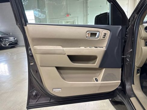 Used 2013 Honda Pilot Touring image 23
