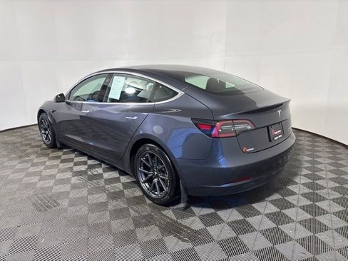 Used 2018 Tesla Model 3 Long Range image 4