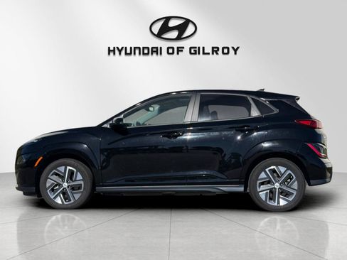 Used 2023 Hyundai Kona SEL w/ Cargo Package FWD image 2
