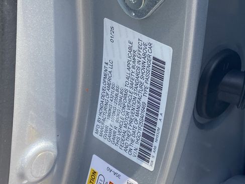 Certified 2025 Honda Accord LX image 29
