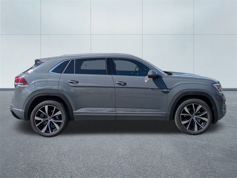 New 2026 Volkswagen Atlas Cross Sport SEL Premium R-Line image 2