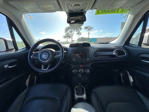 Used 2017 Jeep Renegade Limited FWD image 14