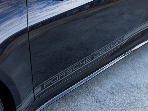 Certified 2022 Porsche 911 50th Anniversary Edition image 18