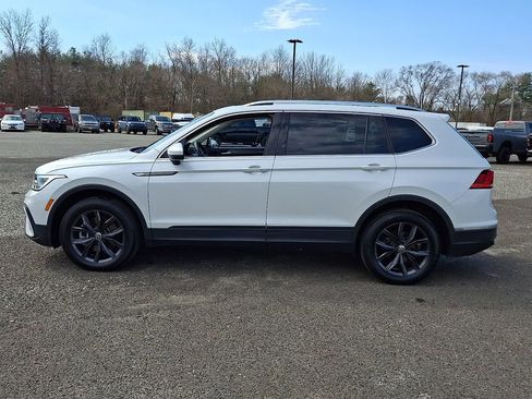 Used 2023 Volkswagen Tiguan SE AWD/4WD image 7