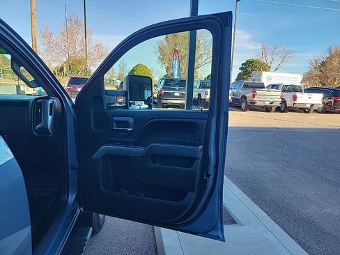 Used 2016 Chevrolet Silverado 2500 LT w/ LT Convenience Package image 17