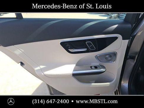 Used 2024 Mercedes-Benz C 300 Sedan image 11