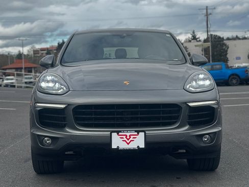 Used 2017 Porsche Cayenne S AWD/4WD image 6