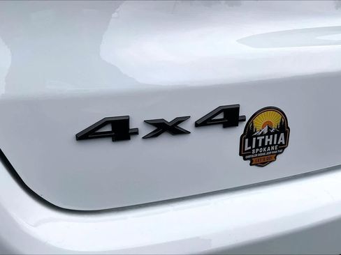 New 2026 Jeep Compass Latitude image 7