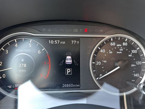 Used 2025 Nissan Versa SV FWD image 19