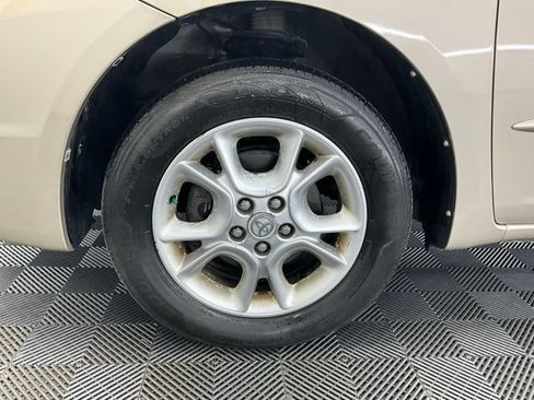 Used 2005 Toyota Sienna LE w/ LE Pkg 4 AWD/4WD image 22
