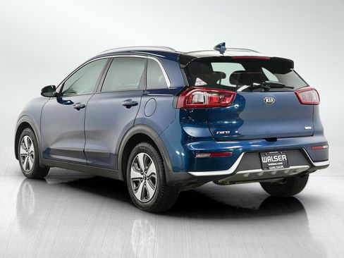 Used 2018 Kia Niro EX FWD image 3