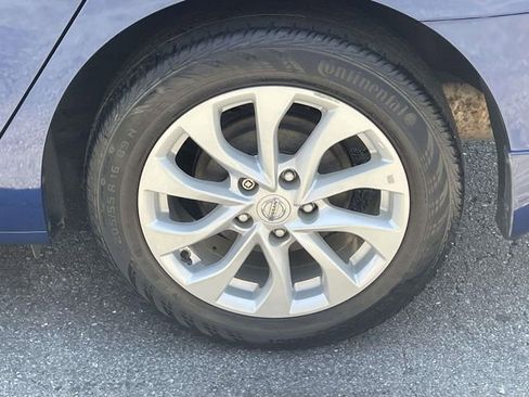 Used 2018 Nissan Sentra SV FWD image 8