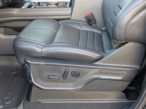 New 2026 Ford F250 Platinum image 4