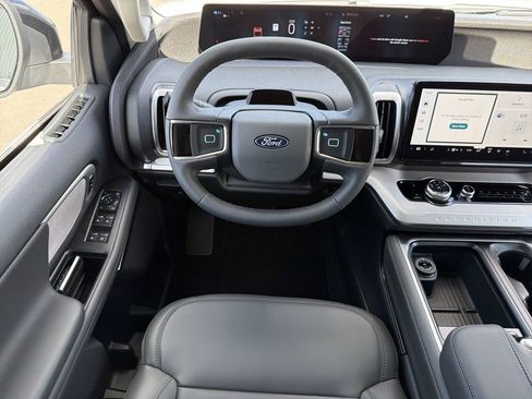 New 2026 Ford Expedition Max Active RWD image 13