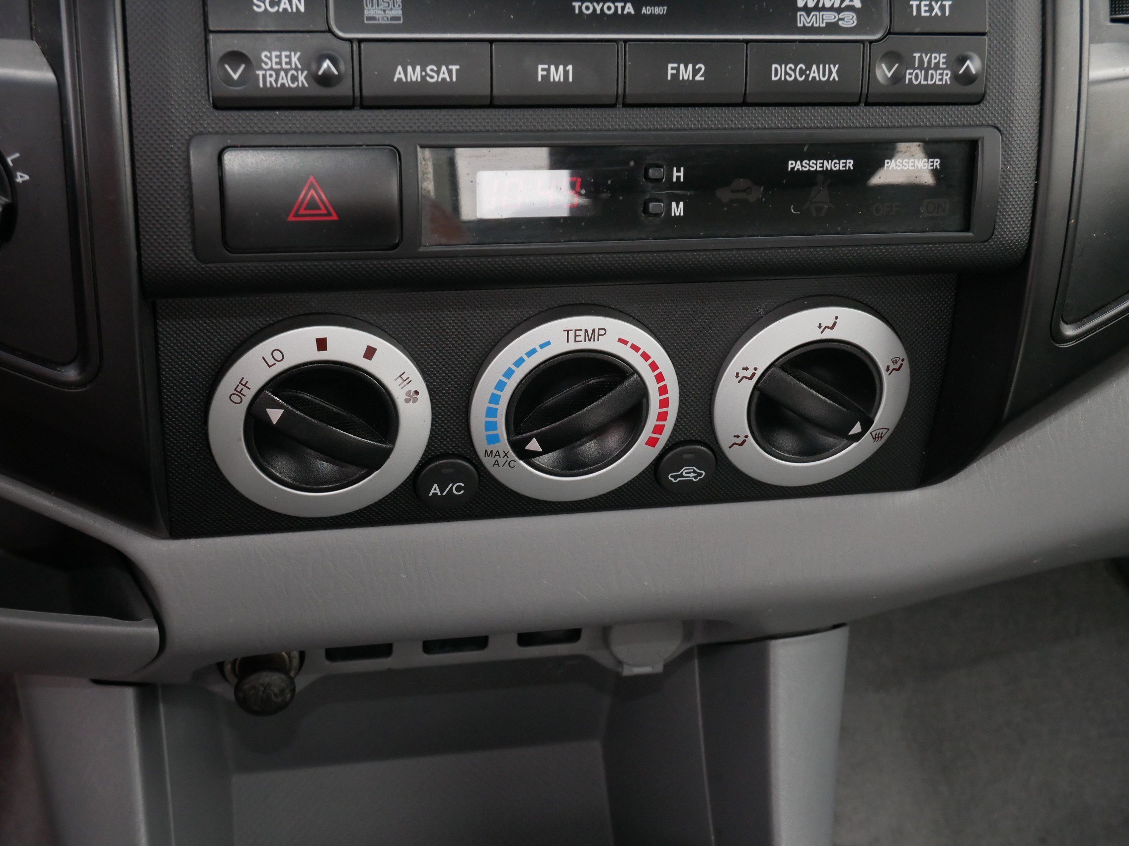 Used 2011 Toyota Tacoma 4x4 Regular Cab image 23
